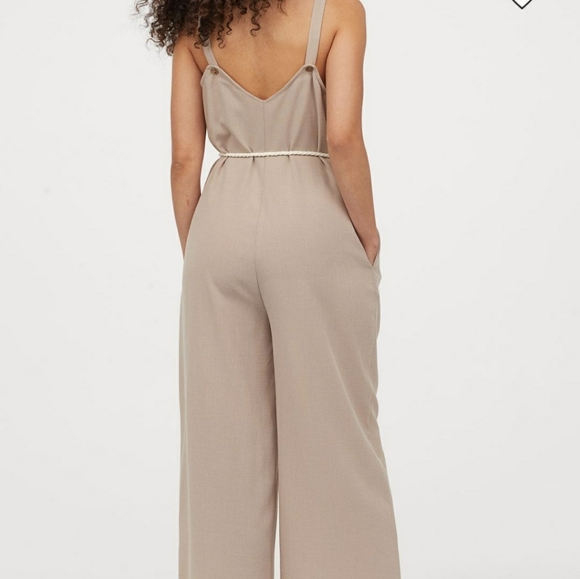 H&M Tan Jumpsuit NWT - Picture 3 of 6